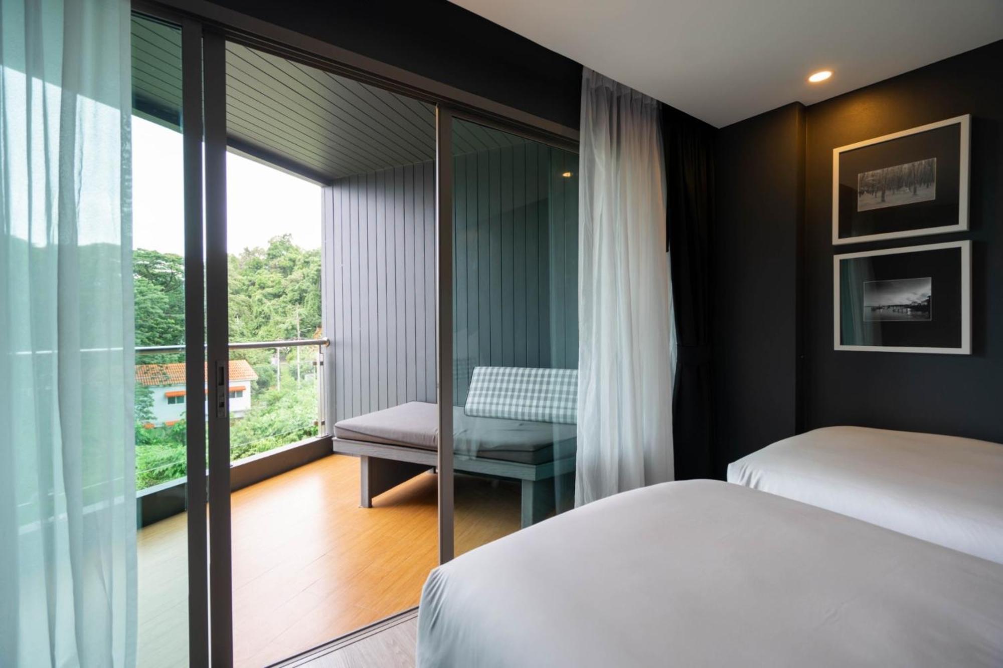 Foto Hotel Phuket Beachfront Dış mekan fotoğraf Deluxe Room
