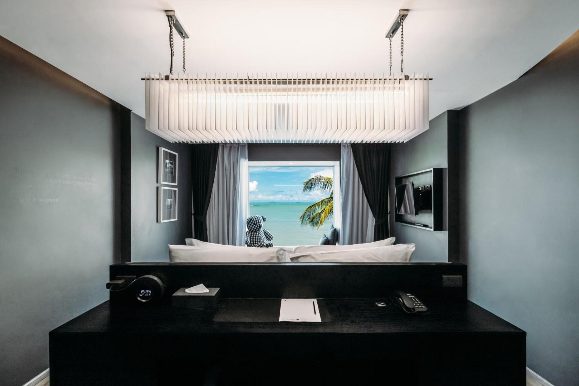 Foto Hotel Phuket Beachfront Dış mekan fotoğraf Deluxe Ocean View
